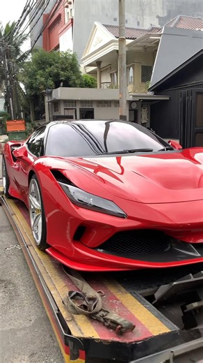 Exploring the Ferrari F8 Spider: Features and Specifications