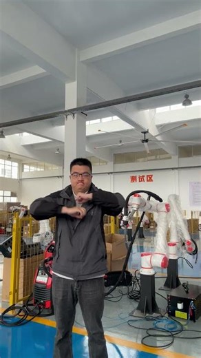 Play with collaborative welding robot #weldingcobot #collaborativerobot #cobot
