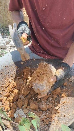 535K views · 3K reactions | Traditional gold panning methods and simulations #traditionalgoldpanning #goldpanning #simulationsgoldpanning #methodes #gold #panning #goldnugget #Goldgrain | The GemsHunter | Facebook