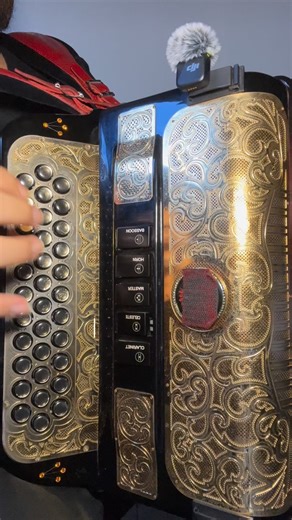 Johnny 🪗 | Tips & tricks on the accordion that have worked for ME 🪗😎 today’s topic: Acordes Menores 🎶 Watch the full video to learn how to find an... | Instagram