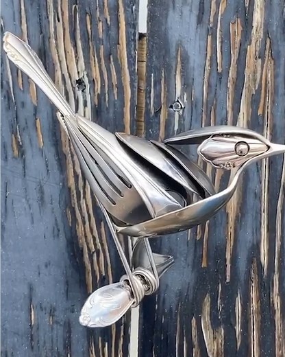 Artist Matt Wilson turns reclaimed scrap metal into stunning animal sculptures 😮 👏 Video credit Airtight Artwork Check out more art and artist on ITK: https://bit.ly/3fRIgDJ | In The Know