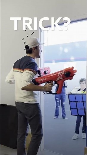 I Tricked These Trick-Or-Treaters ‪@CrunchLabs‬ ‪@MrBeast‬