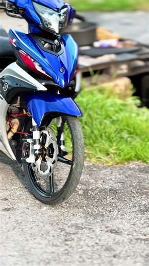 Exploring Yamaha LC135 V7 Specifications and Features