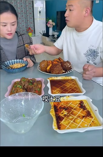 🍗 Laugh Until You Cry! Family Tries Giant Chicken Challenge! 🤣 #fblifestyle #FamilyEatChallenge 🍴 #FunnyFoodShow 😂 #YummyMukbang 😋 #FamilyFunTime ❤️ #FoodChallenge | Mukbang KH