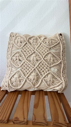 Capas de Almofadas em Macramê: Opções Vibrantes