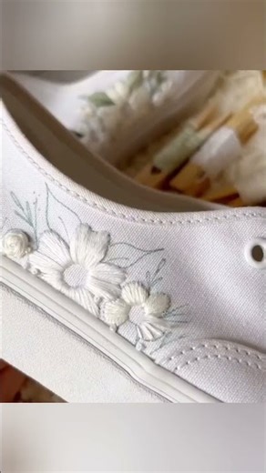 #handembroidery #shoes #embroidery #youtubeshorts #embroiderydesign #embroidered #diy #diynstitch