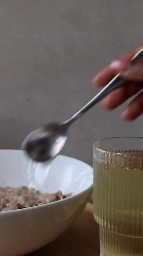 On today’s breakfast menu: @bokomosouthafrica weet bix @woolworths_sa apple and green tea kombucha • • • #breakfast #reels #food #explorepage✨ | Rotenda Hangwani-Model