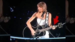 Taylor Swift Slices Thumb in Cooking Accident ... Bad Kitchen Blood