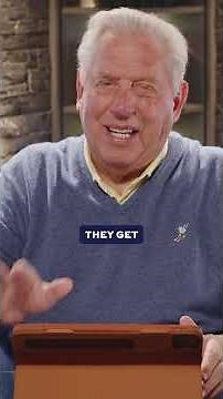 Standing out of the People Pile | John Maxwell