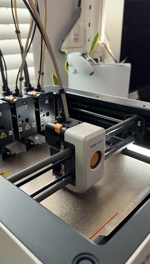 Snapmaker U1 3D Printer — Fast, Low-Waste Desktop Printing