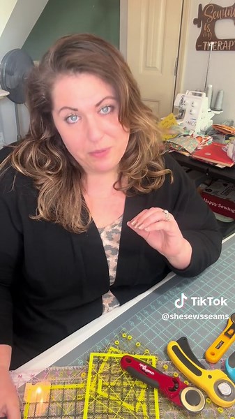 Let’s learn about rotary cutters! Safety, brands, sizes, blade changing, extra tools needed… it’s all right here!! #cuttingtools #rotarycutter #sewingtools #sewingroom #cuttingmat #acrylicruler #sewingsafety #sewingtutorial