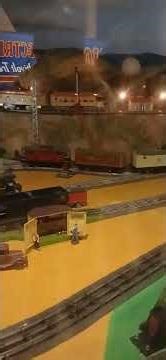 here's some footage of me at the california state railroad museum looking at the model trains ^^