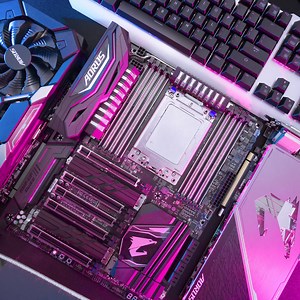 AMD Ryzen Threadripper 1950X 16 Core HEDT Processor Benchmarked - 30% Faster Than Similar Priced Core i9-7900X in Cinebench