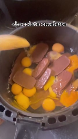 sucCHEFful on Instagram: "Your friends and family will love my chocolate omelette recipe #omlette #omletterecipe #eggs"