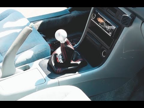 Replacing a Shift Boot and Knob in a Honda