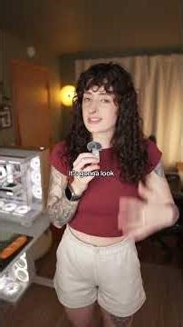 Best monitor resolution for gaming #pcbuild #tech #techtips #tiktoklearningcampaign #techgirl