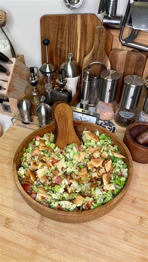 Minoo Ghajari on Instagram‎: "Tostada Salad with Avocado ‎سالاد توستادا با آووکادو @minoo_ghajar Ingredients for this salad Tostada Salad with Avocado: Lettuce,tomato,avocado Tortilla Bread (Brush both sides of the tortilla with olive oil, sprinkle with salt, and bake in the oven at 180°C (350°F) for 8 to 10 minutes until crispy.) For garlic and olive dressing : Greek yogurt,Fresh lemon juice Mustard,Avocado,salt,black pepper,Apple Cider Vinegar,olive oil Bon appetit🤌🏻 ‎مواد لازم برای این سالا