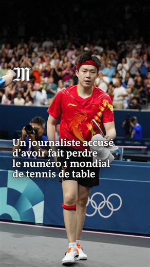 Grand favori de la compétition individuelle masculine de tennis de table, le Chinois Wang Chuqin a été éliminé des les seizièmes de finale aux JO de Paris. La veille, alors qu’il célébrait sa victoire en double mixte, un journaliste aurait cassé sa raquette. En Chine cette affaire fait polémique. #tennisdetable #chine #wangchuqin #jeuxolympiques #paris2024 #olympics | Le Monde