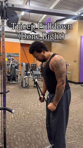Tricep Pulldowns 💥 #triceppulldowns #tricepworkout #tricepgrowth #tricepday #armdaypump #armworkoutdaily #armtrainingtips #pushdayworkout #pushdaypump #hypertrophytraining #strengthtrainingtips #gymformcheck #goodformtraining #slowandcontrolled #mindmuscleconnection #fitnesstipsdaily #gymreelsdaily #gymtokdaily #gymlifestylecoach #fitnessmotivationdaily #trainharderthanme #upperbodyday #armdayroutine #fitnesstransformationjourney #bodybuildingreels #musclebuildingguide #workoutreelsdaily #fitne