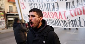 Θεσσαλονίκη: Πορεία φοιτητών και μαθητών κατά των ιδιωτικών πανεπιστημίων (Βίντεο)