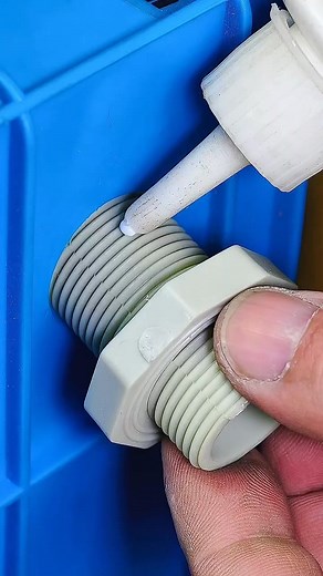 DIY TRICKS. Creativity👌 #motivation #diy #tipsandtricks #short #woodworking #tips #lifehacks #plumbing | Brenan Stars