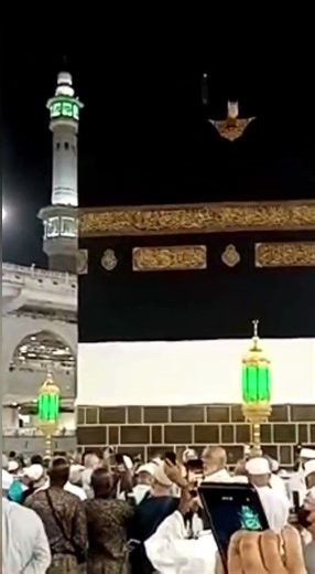 Allah k ghar jana sab ko naseeb ho Ameen