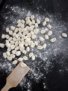 How to make gnocchi from scratch: a step-by-step guide - A Kitchen Cat