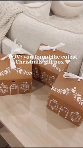 The cutest gingerbread gift boxes 癩 https://www.inrejoice.com/products/gingerbread-house-treat-box | Inrejoice | Facebook