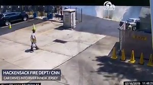 SCARY: A driver in New Jersey confused the gas and break pedals after exiting a car wash, launching the car into the river. | WDSU News