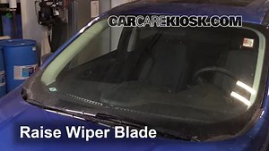 Front Windshield Wiper Blade Change: 2017 Ford Escape SE 2.0L 4 Cyl. Turbo