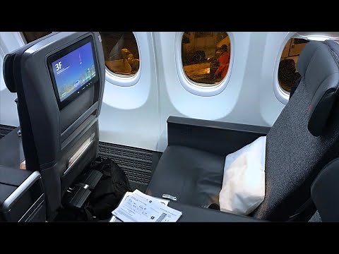 Business Class on Boeing 737 MAX 8 | Air Canada Montreal to Toronto | with Maple Leaf Lounge