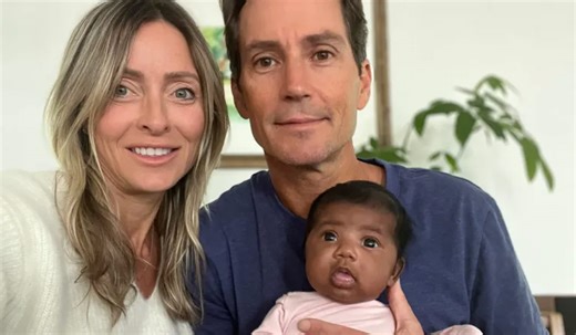Parents sue IVF clinic after giving birth to someone else's baby