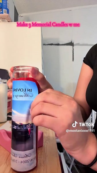 Create Meaningful Memorial Candles Together