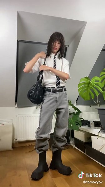 Stylish Balenci Trooper Boots Outfit Ideas