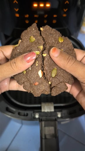 Aata Cookies/ Biscuits in Air Fryer 🤤😋 Guilt Free Aata Chocolate Cookies🫣😍#shorts #shortsfeed #viral
