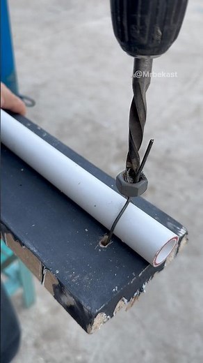 The drill turns wire into an ultra-tight strand!