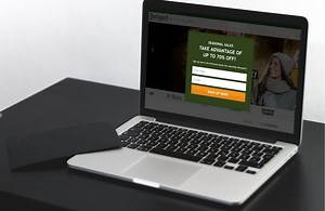 Ecommerce Product Customization: Definition, Benefits, Examples & Shopify Apps