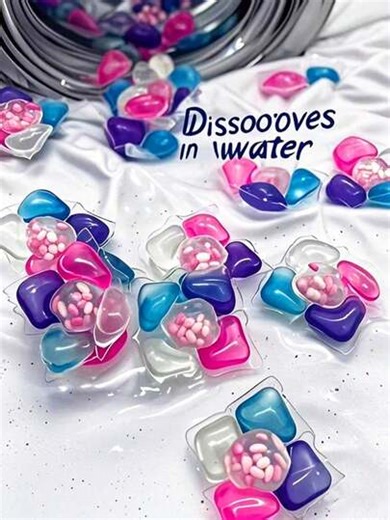 100 pièces Capsules de lessive 5-en-1, parfum longue durée, élimination puissante des taches, protection des couleurs, détergent liquide concentré, assouplissant, anti-bactérien et anti-acariens | SHEIN