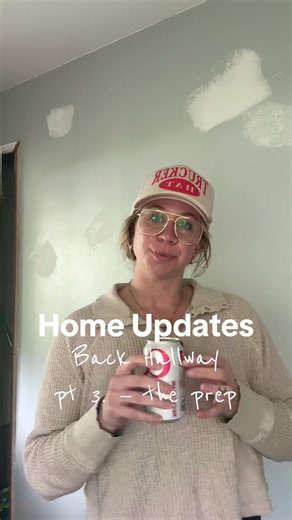 Back at it. Learning how to wallpaper and making my life more difficult one project at a time : ASMR edition 🔨 #interiordesign #designprocess #asmr #wallpaper