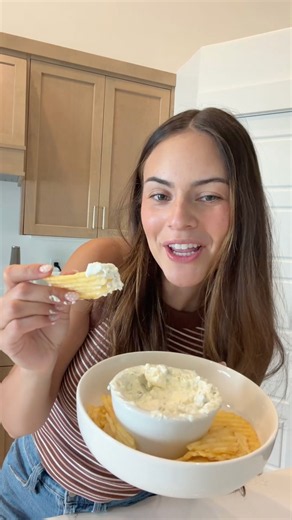 Quick Recipe — Creamy Pickle Dip #pickles #recipe #dillicous #pickledip