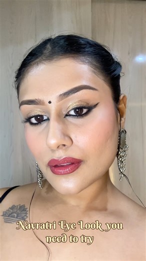 ✨👁️ Navratri eye look you need to try 🎉🪔 #eyemakeuptutorial #eyemakeup #youtubeshorts #navratri