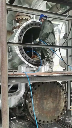 Hydro blasting machine for heat exchanger tube bundle cleaning #hydroblasting #hydrojetting