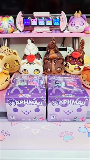 [AD] 🍦Let's unbox 2 more Aphmau MeeMeows Mystery Plush Ice Cream 💜🩷 There are 8 incredibly sweet MeeMeows to collect, like: Chocolate, Mint Chip, Vanilla, Strawberry, Neapolitan, Cookie Dough, Sherbet, Cookie & Cream Ice Cream Cat🐈🍨 Now available at SmythsToys🛒 Thank you BOTI Bonkers Toys #GIFTED #aphmautoys #aphmauplush #aphmaumysteryplush #aphmaumeemeows #aphmau #icecream #plush | Tanjastoysreview