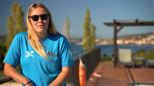 Swimming tips with Izzy