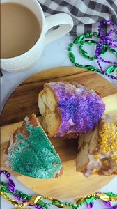 Pull-Apart King Cake (Finished Recipe | Mardi Gras Dessert)