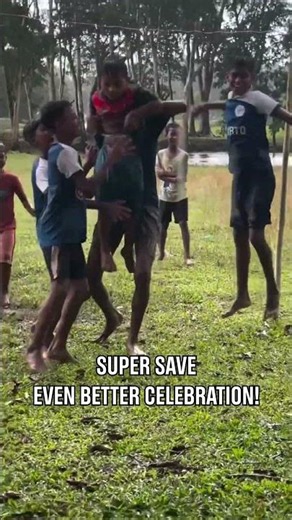 Every young goalkeeper's dream: saving the decisive penalty in a shootout! 🤜⚽