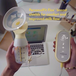 It's finally in Canada! Freestyle Flex is designed for the mom on the go, for the multi-tasking mom, and of course it is designed for life. | Medela Canada