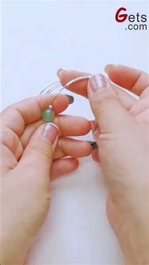 DIY Gemstone Memory Wire Wrap Bracelet Tutorial 💚💙 | 20% OFF August Sale Gets.com