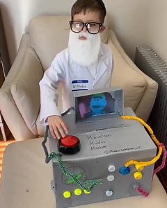 Dr middos from the marvelous middos machine殺 #simchaspot #purim2021 | Simcha Spot | Facebook