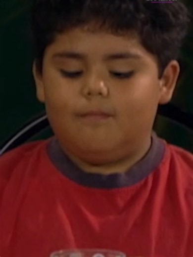 🍅 Ya sabemos de dónde viene el humor de Lucas 😅 Disfruta #VivanLosNiños 👶 TODOS los episodios por #ViX 📲 #BuscasDrama